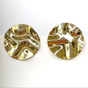 VNTG 80s pinched disk earrings for pierced ears
